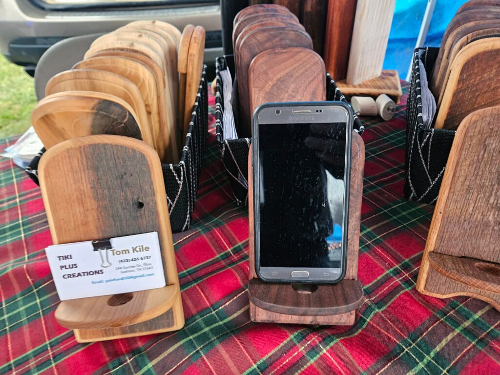Unique and beautiful cell phone stands
