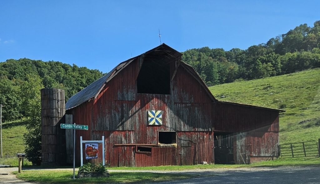Old Red Barn in Tennessee