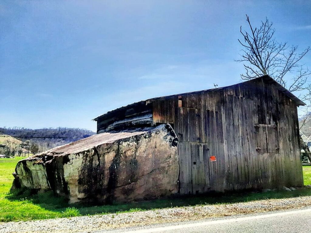 Barn Rock, Mendota, VA