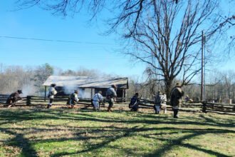 Reenactors fighting the Battle of the State of Franklin