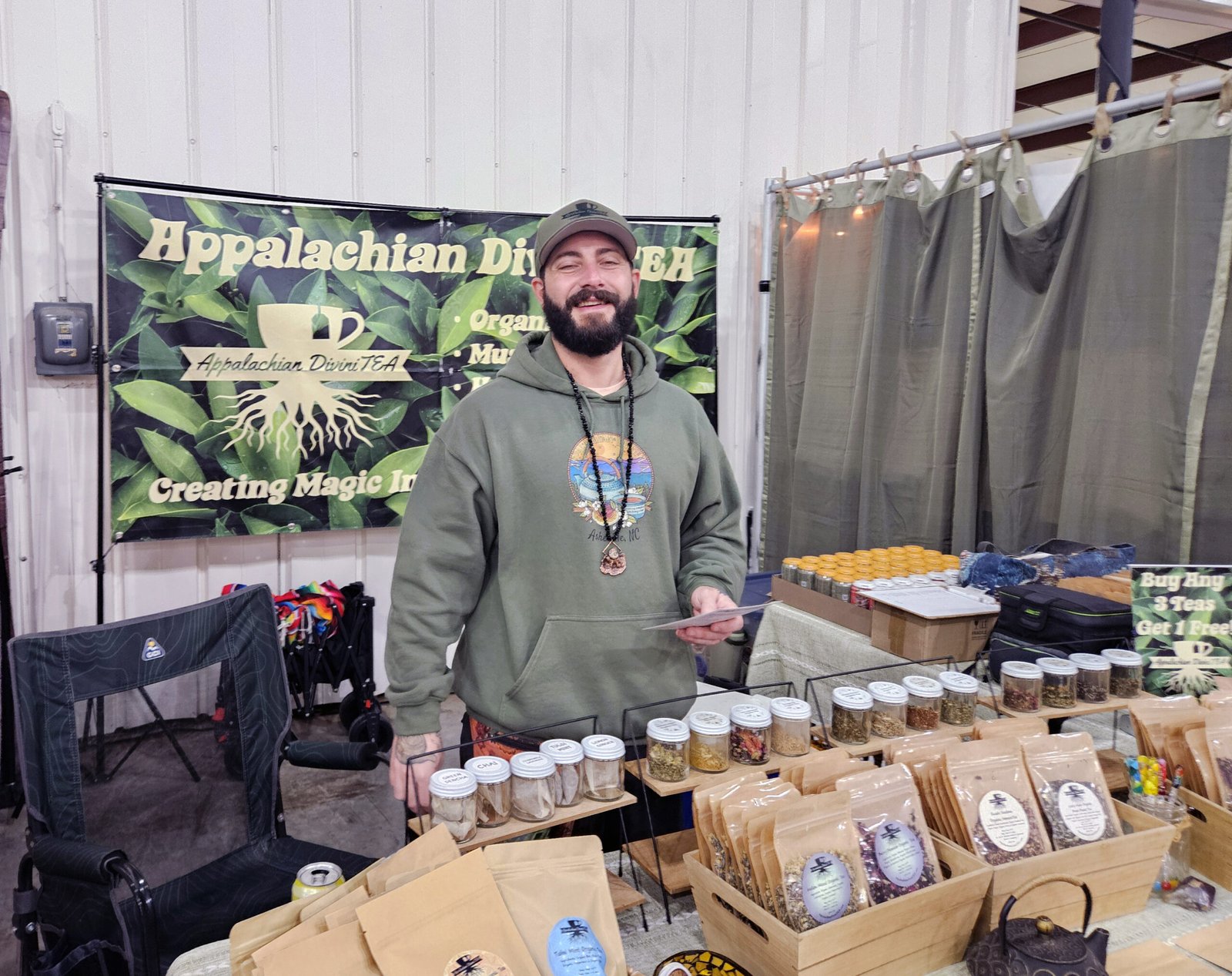 Ricky Van Warner - Owner of DiviniTEA