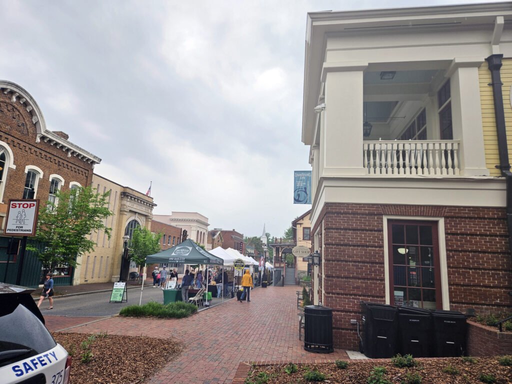 Jonesborough Market & Mingle