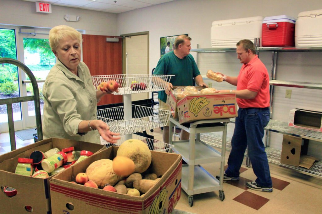 Food Bank at Lee University: Harrison Keely, CC BY 4.0 