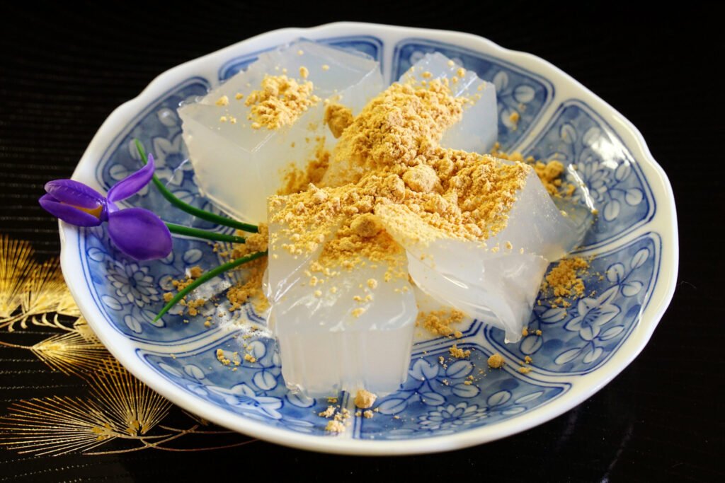 Kuzumochi ( Kudzu Starch Cake). Photo by