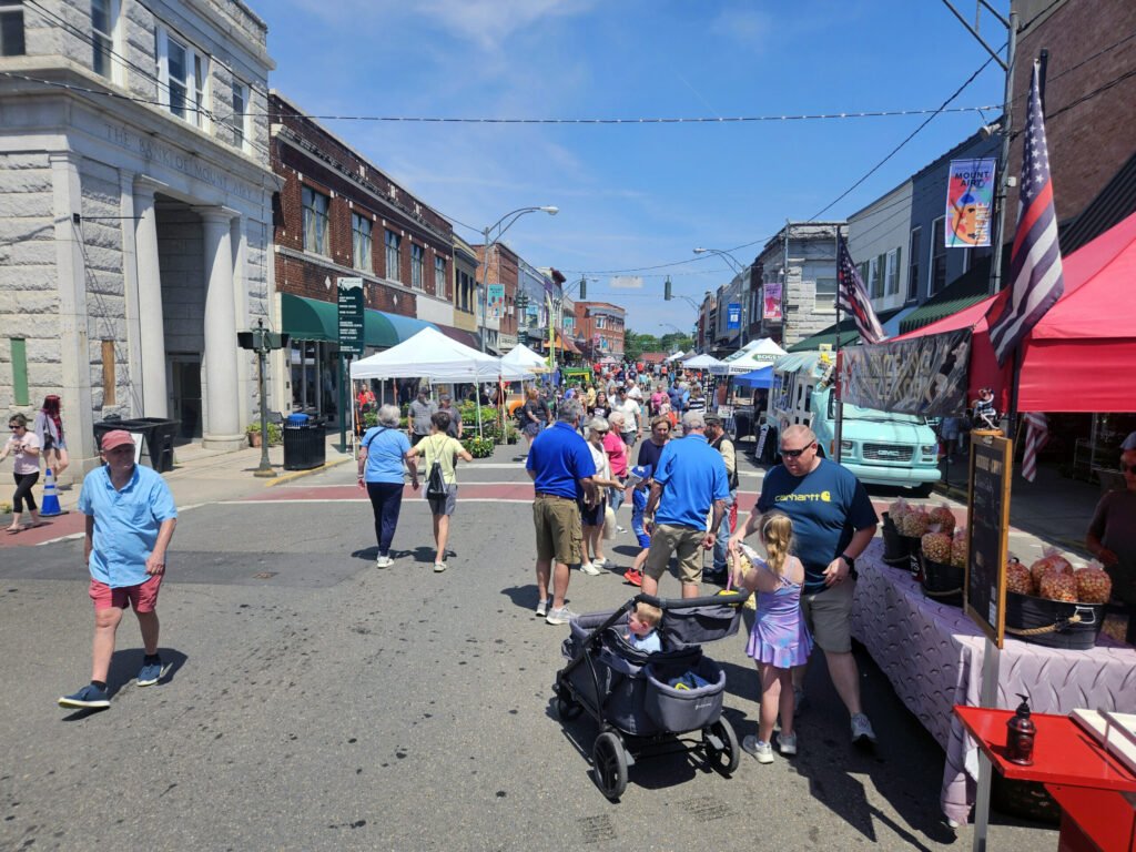 The street view of the Mount Airy, NC Farm Festival