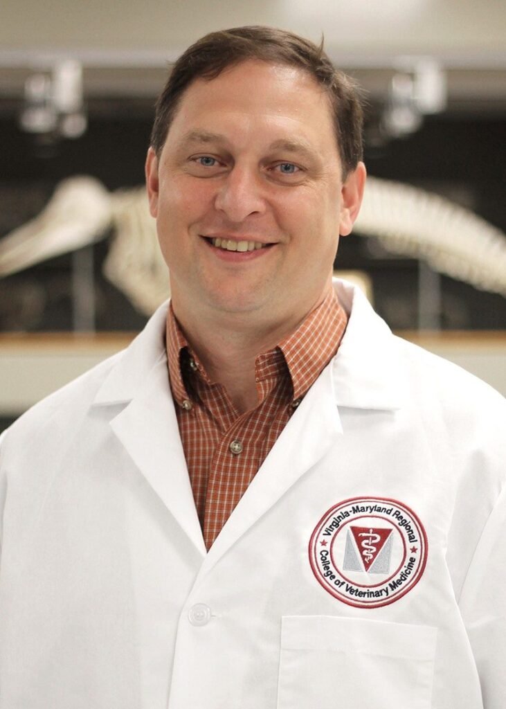 R. Kevin Lahmers - VA-MD College of Veterinary Medicine