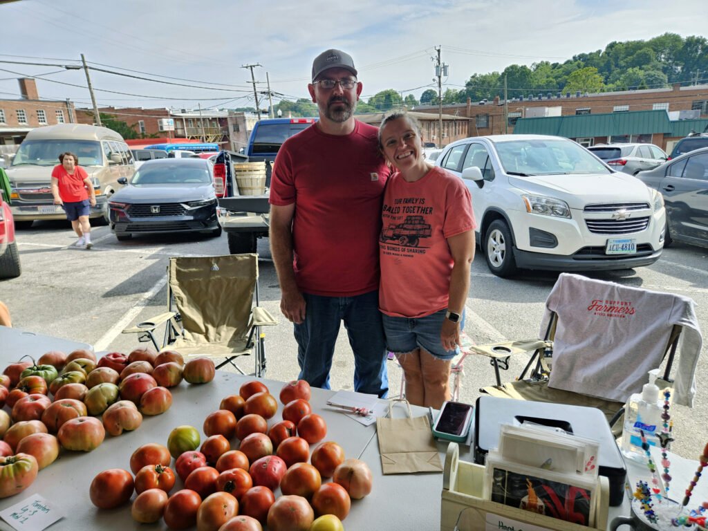 Holly Dutton Baumgarner and Alan Baumgarner at the Marion Farmers Market