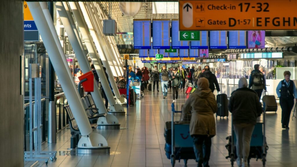 A very busy airport - Photo by Pim de Boer